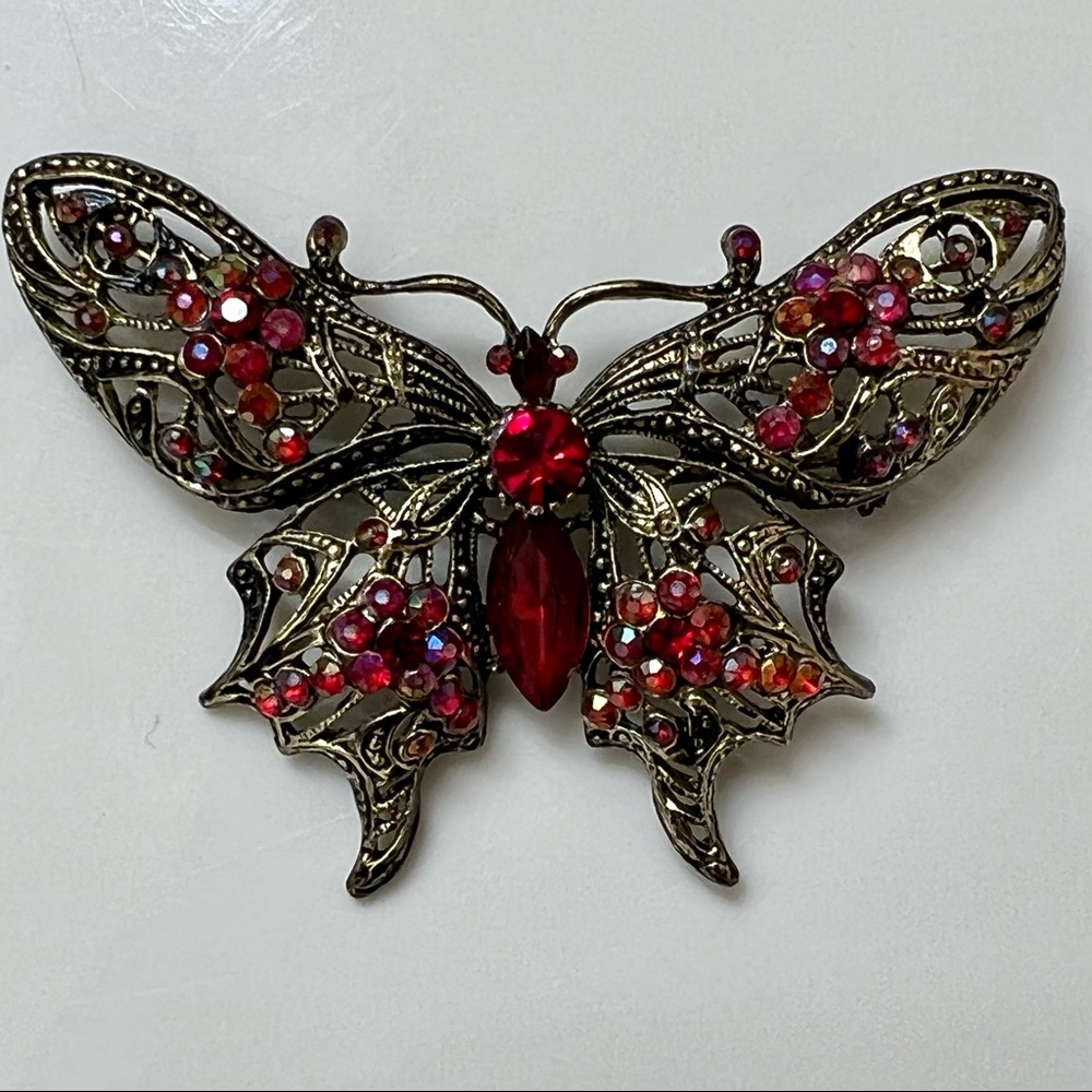 Beautiful Gold and Garnet Butterfly Brooch